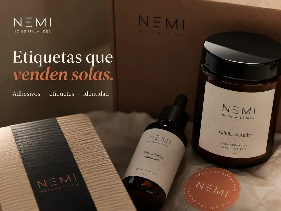 Etiquetas personalizadas impresas aplicadas a productos y envases