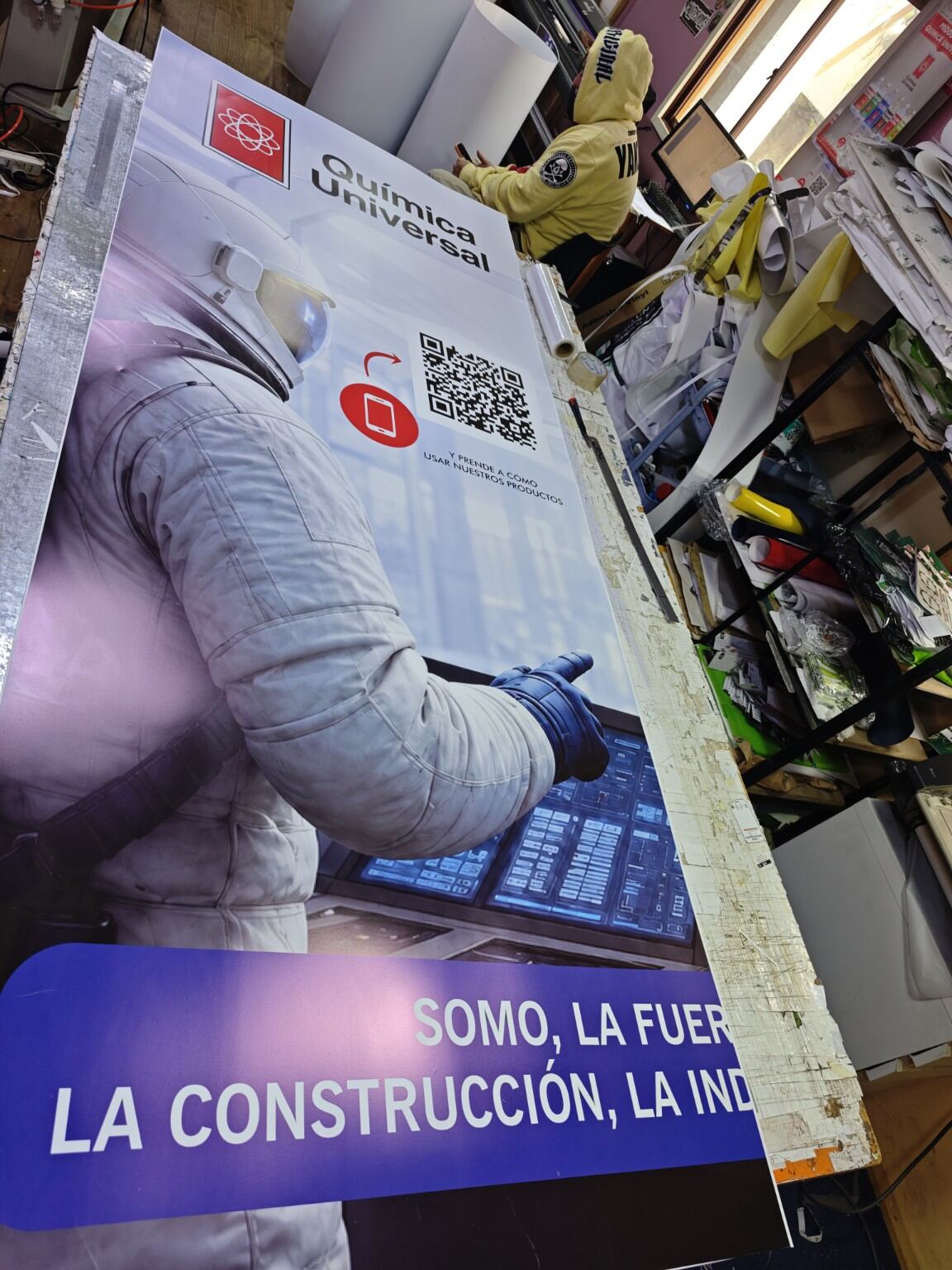 Trabajo real NEMI de gráfica impresa en gran formato